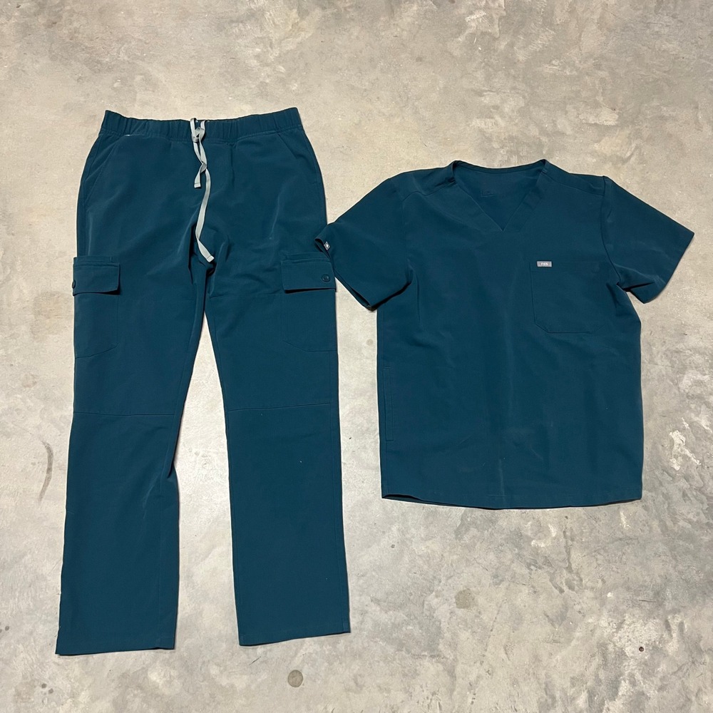 FIGS Casma V-Neck Scrub Set Top & Cargo Pants Green Blue Women Medium M19SW2001